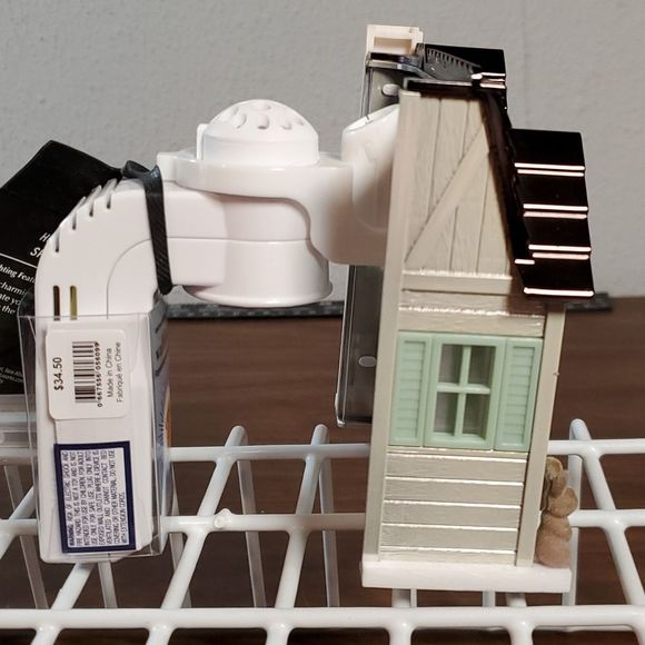 Bath & Body Works Wallflowers Hello Spring Projector LightUp Home Fragrance Plug - Picture 4 of 8